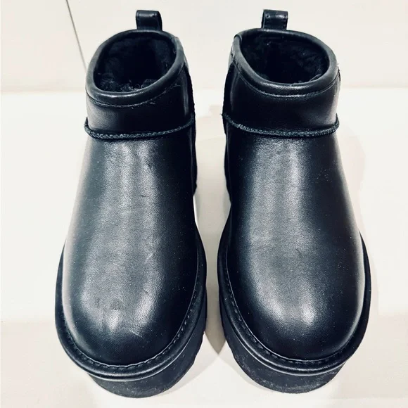 UGG WOMEN'S ULTRA MINI PLATFORM LEATHER SHEARLING LINED ANKLE BOOTS BLACK size 6 - Picture 6 of 14